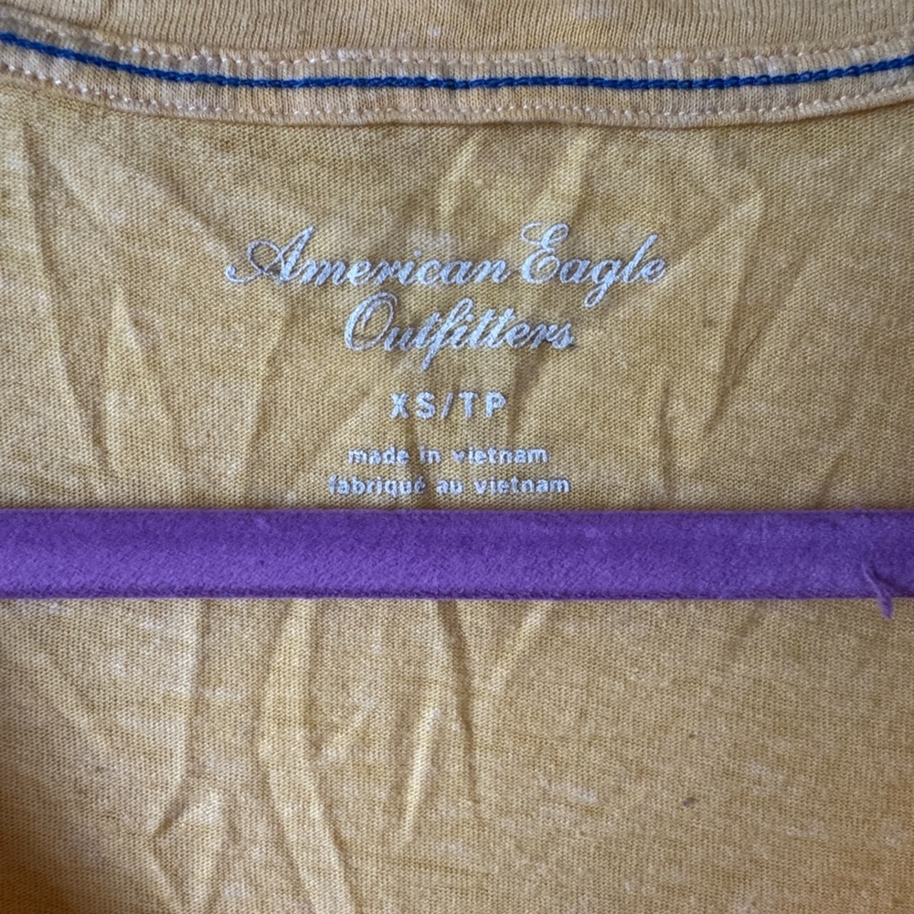 Vintage American Eagle Outfitters Yellow Tee with Blue Print - Picture 3 of 4